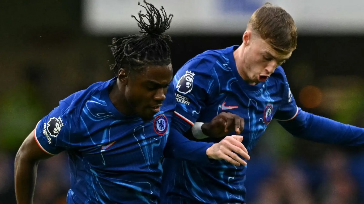 У Коула Палмера и Ромео Лавии настоящая связь: Джейми Каррагер отметил взаимопонимание игроков «Челси»