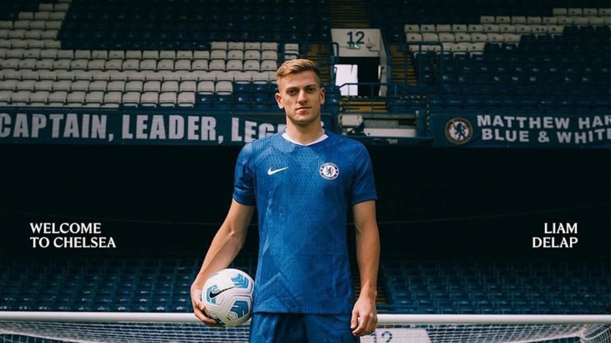 Почему нападающий «Челси» разговаривал со своим бывшим товарищем по команде перед переходом на «Стэмфорд Бридж»