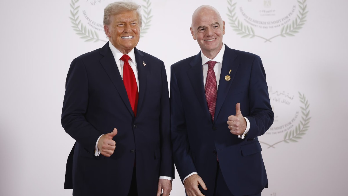 ФИФА поддержала Президента США в вопросе о переносе матчей Чемпионата мира ФИФА поддержала Президента США в вопросе о переносе матчей Чемпионата мира