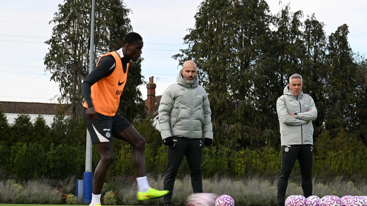 «Челси» готовится к «Сандерленду»: Роберт Санчес и Рис Джеймс тренируются после победы в Лиге чемпионов