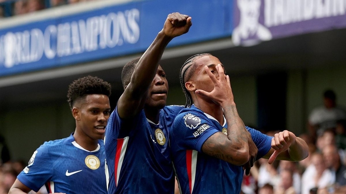 Бывший игрок заявил, что Жоао Педро сможет добывать трофеи для «Челси»