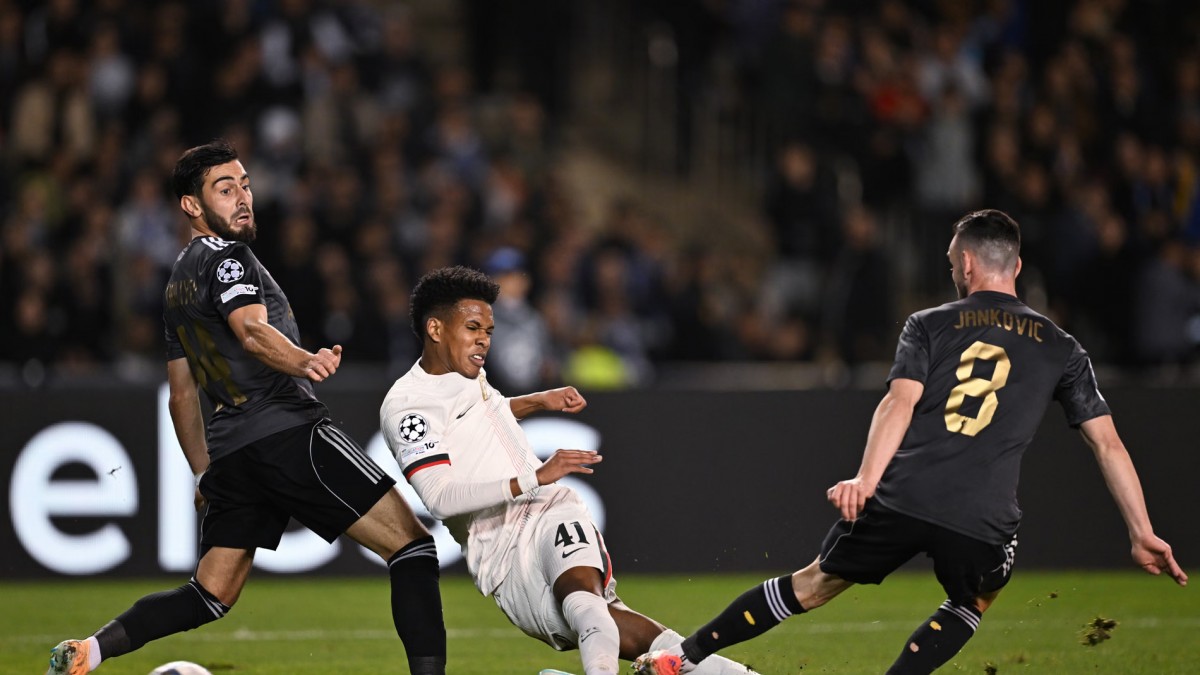 «Челси» опозорился в Баку, подарив «Карабаху» праздник