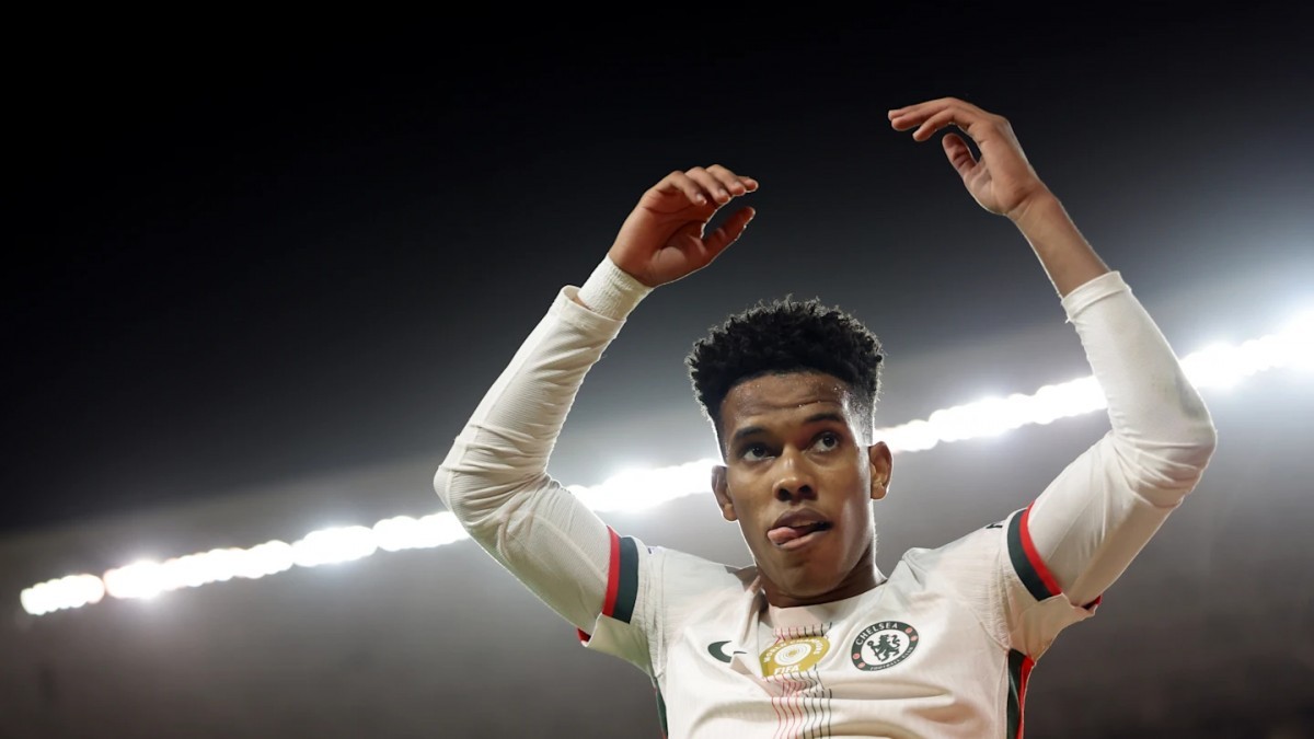 Эстевао пожаловался на холод в Англии и может не сыграть против «Вулверхэмптона»