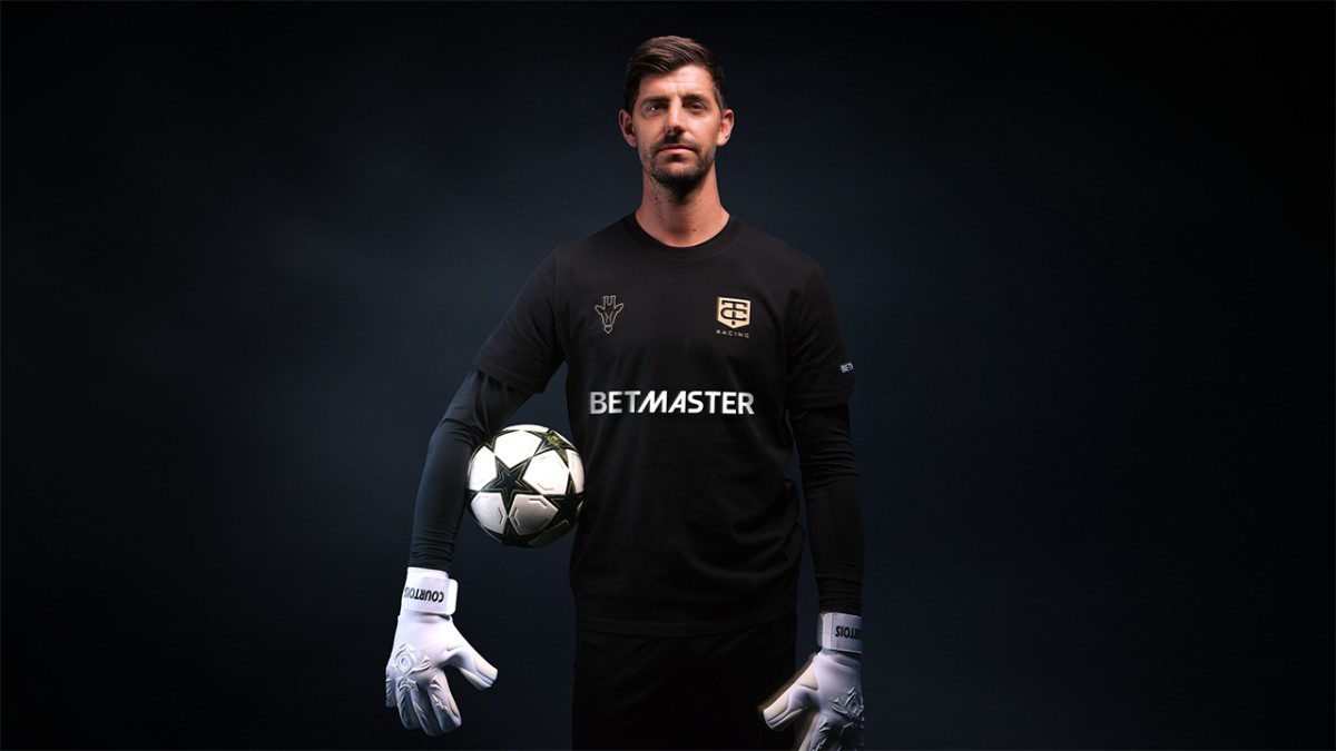 Каррагер назвал лучшего вратаря мира, Шмейхель отказался от выбора