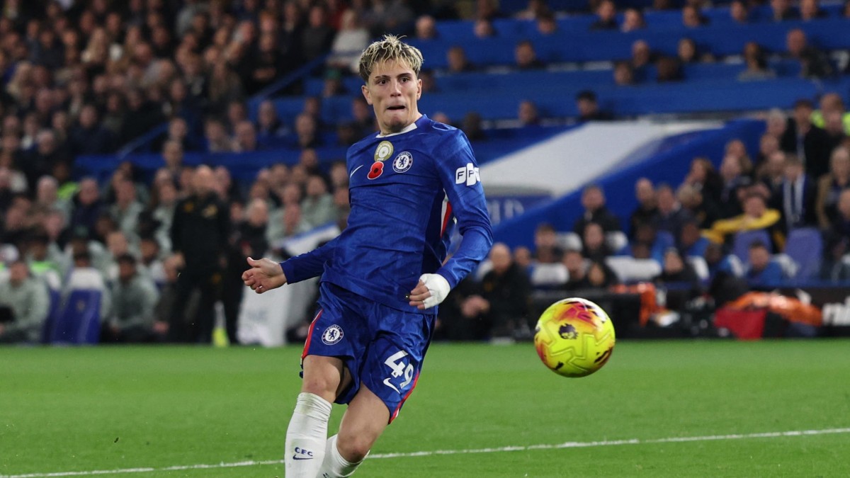 13 лучших игроков Премьер-лиги по итогам 11-го тура