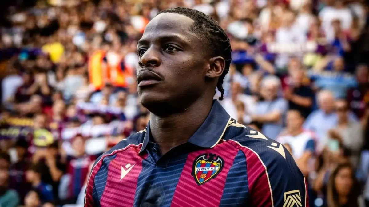 Трансферная цель «Реала» и «Барселоны» признался, что хочет играть за «Челси»