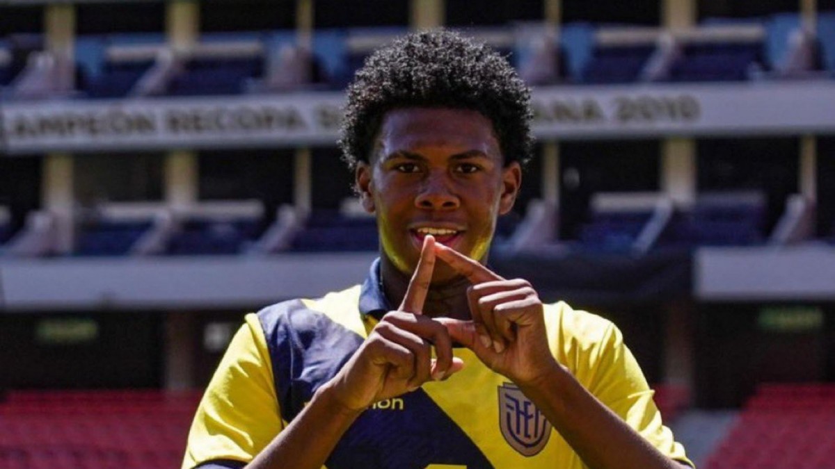 «Here we go»: Романо подтвердил новый трансфер «Челси»