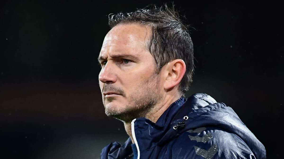 Курьезный случай: игрок «МЮ» помог легенде «Челси» уйти из сборной