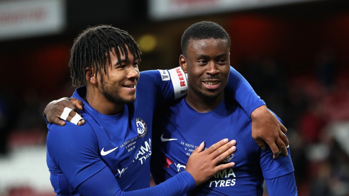 «Хочу увидеть его дома!»: Джон Терри требует вернуть воспитанника в «Челси»