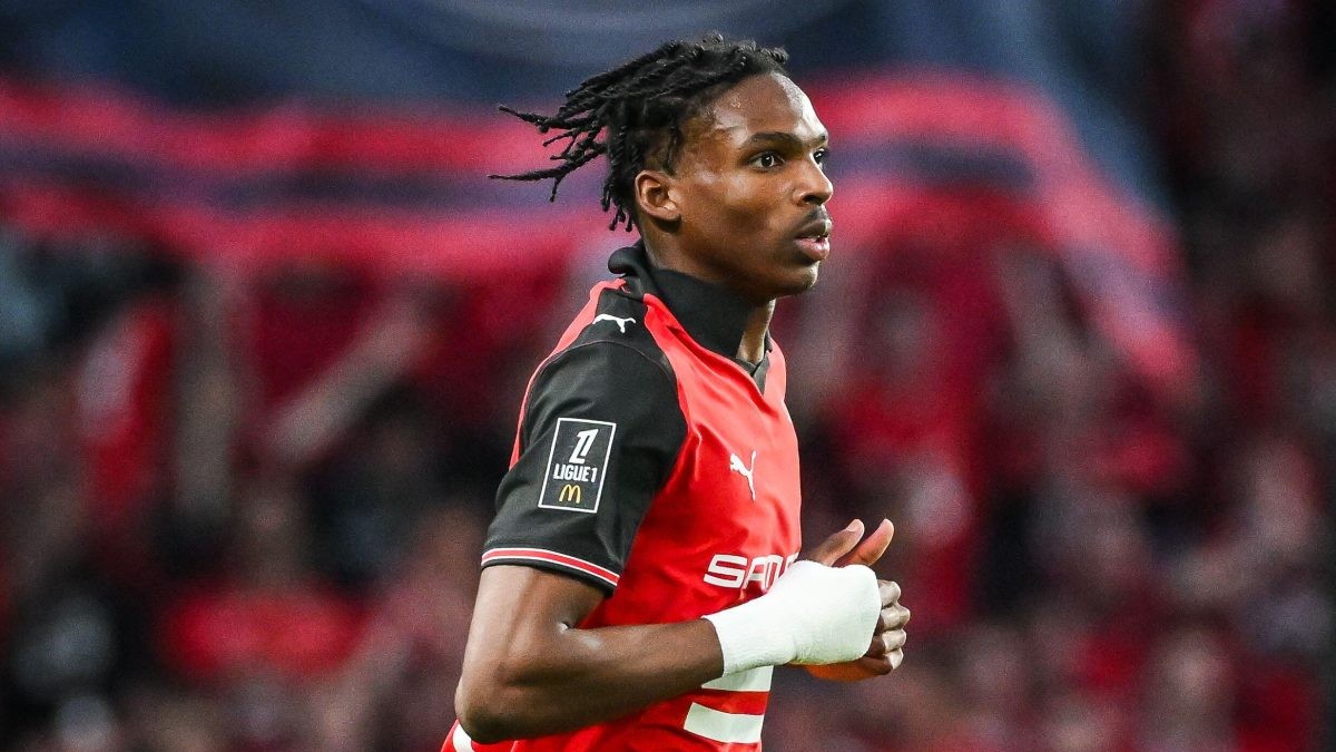 «Манчестер Юнайтед» пытается обыграть «Челси» и «Арсенал» на трансферном рынке