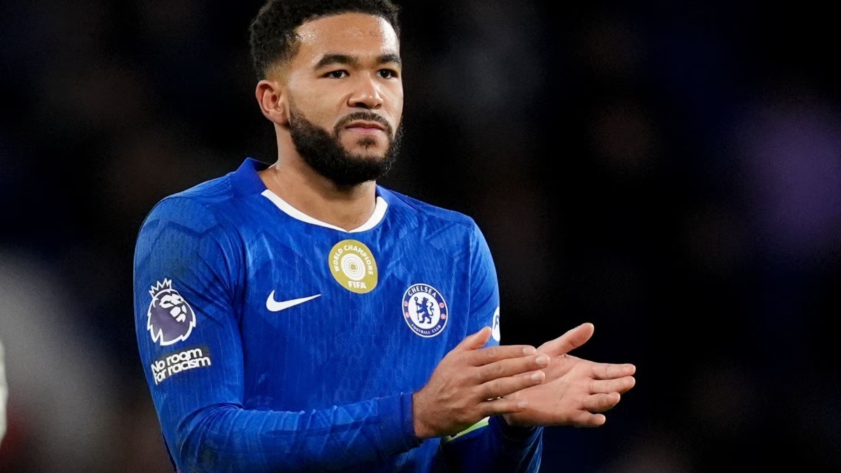 Хатчинсон: «Рис Джеймс — квотербек «Челси». Он лучший игрок на голову»