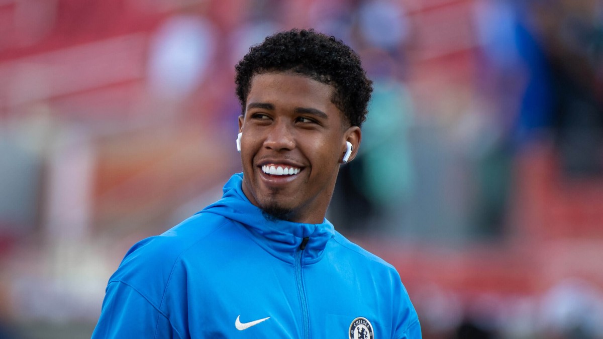 Бразилец Андрей Сантос закроет дыру в центре поля «Челси»