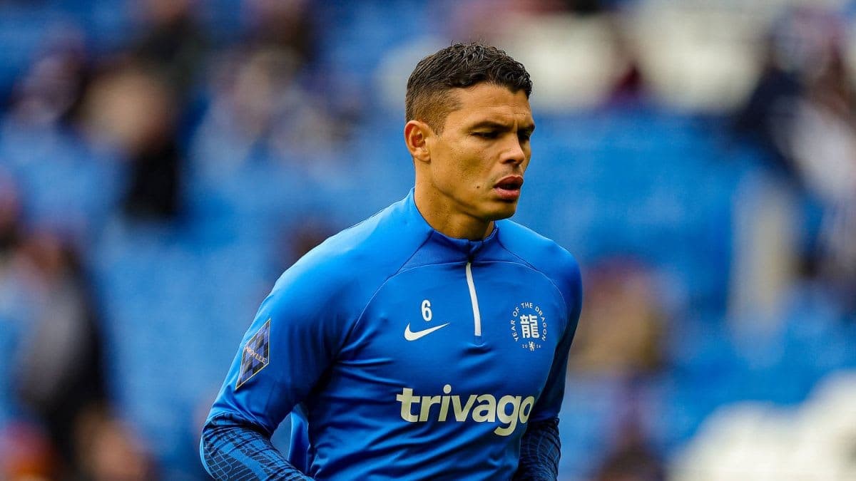 Как возможное возвращение Тиаго Силвы в Европу влияет на важную сделку «Челси»