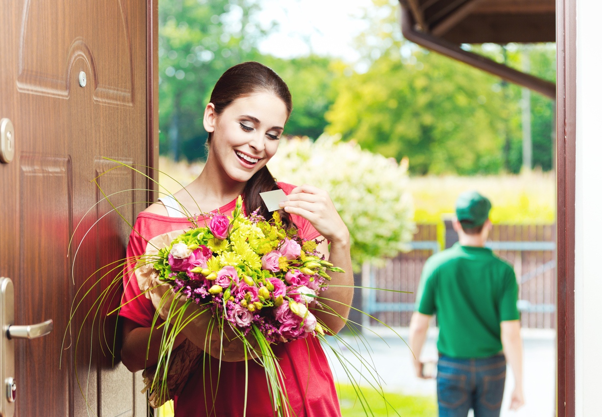 Доставка цветов на дом - особенности выбора и заказа